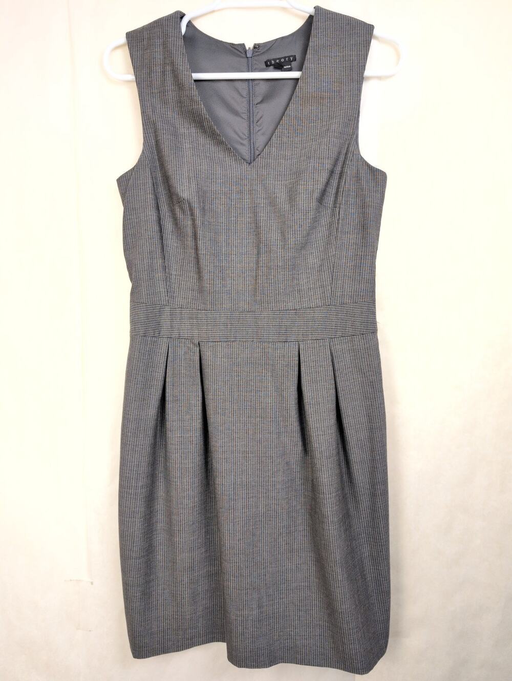 Theory Darua wool grey pinstripe pleated dress Size 6 Preppy Officecore Minimal